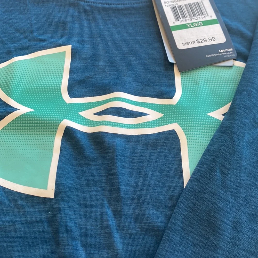 UNDER ARMOUR ahirt